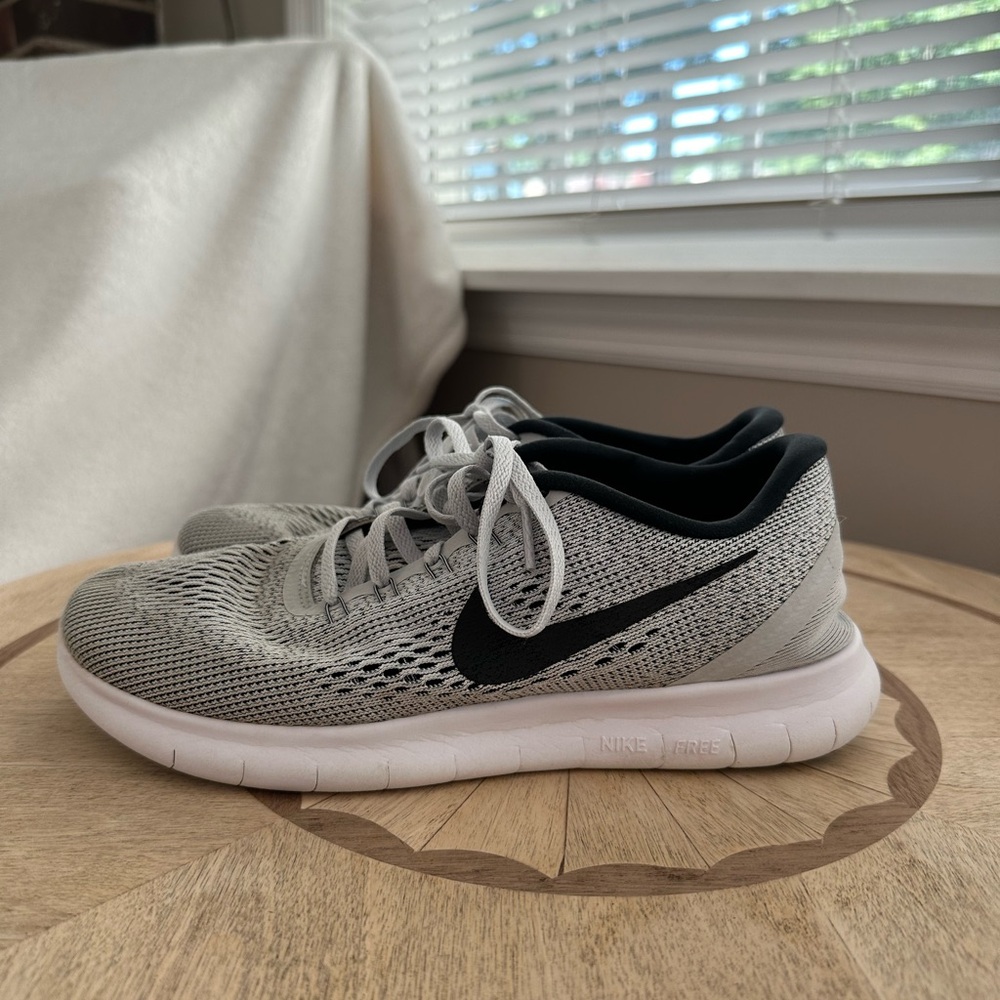 Nike Flyknit Free RN Running Shoes